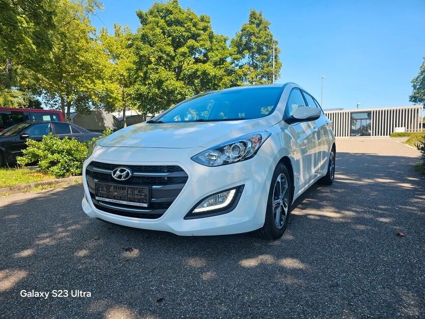 i30