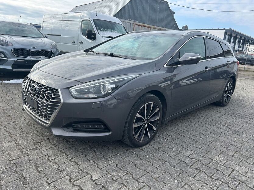 Hyundai i40 224.000 km 9.999 € Rosenheim 83026