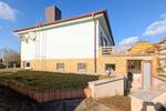Einfamilienhaus + Nebenhaus | Werkstatt Lager Praxis Büro FeWo | Parkplätze | Solarthermie!