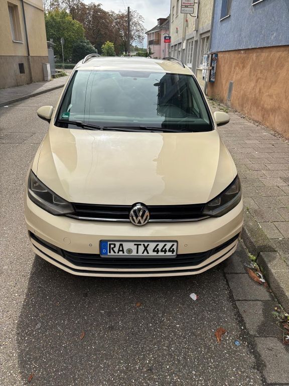 VW Touran 404.000 km 7.300 € Rastatt 76437