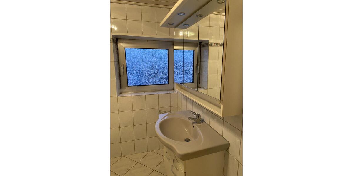 Mietwohnung 1. OG 3 zimmer