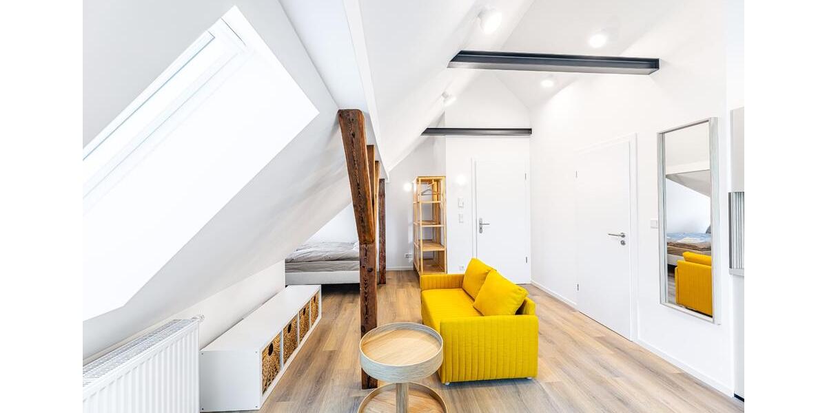 Dachgeschoßwohnung Nürnberg Erlenstegen - 1 Zimmer, 33 m&sup2;, 740&euro; | Angebot:25430737