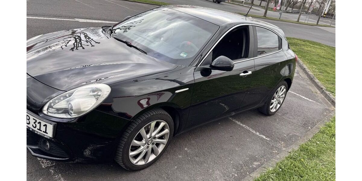 Alfa Romeo Giulietta 249.000 km 5.700 &euro; Hilden 40724
