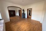7,5 Zimmer Haus zzgl. Keller, DG, Garage, Stellplatz und Garten