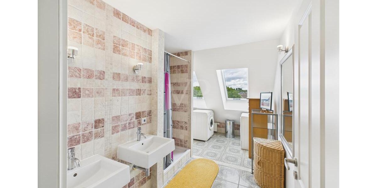 Dachgeschoßwohnung Mittenwalde - 3 Zimmer, 114 m&sup2;, 1.357&euro; | Angebot:26097553