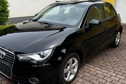 Audi A1 62.500 km 8.250 &euro; Freudenberg 57258