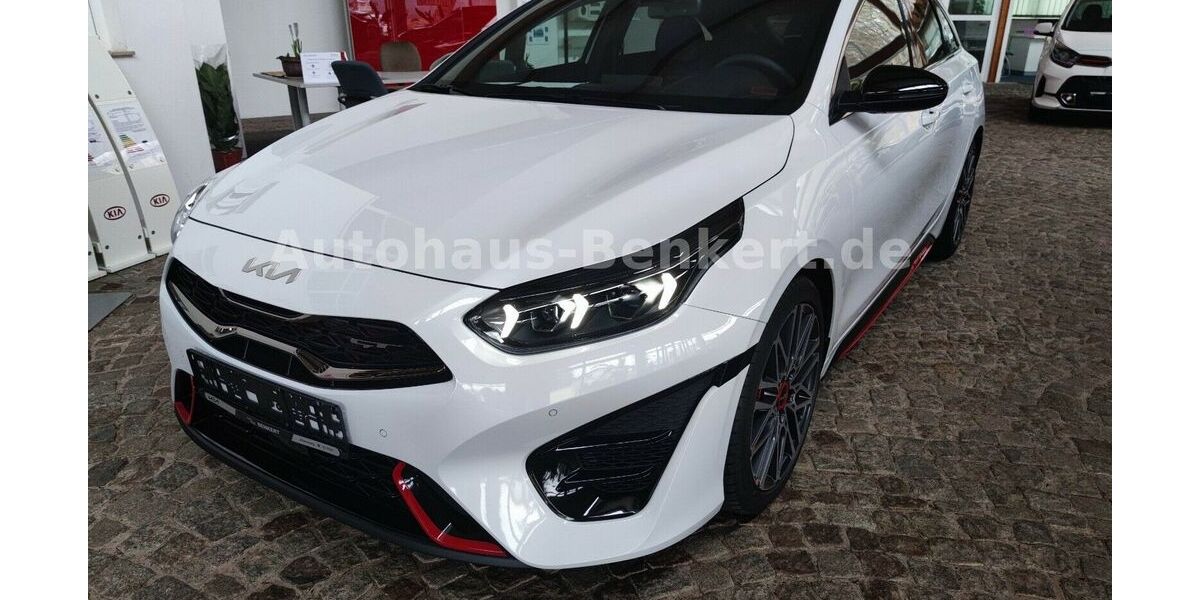 Kia pro ceed / ProCeed 69.000 km 25.690 &euro; Altenburg 04600