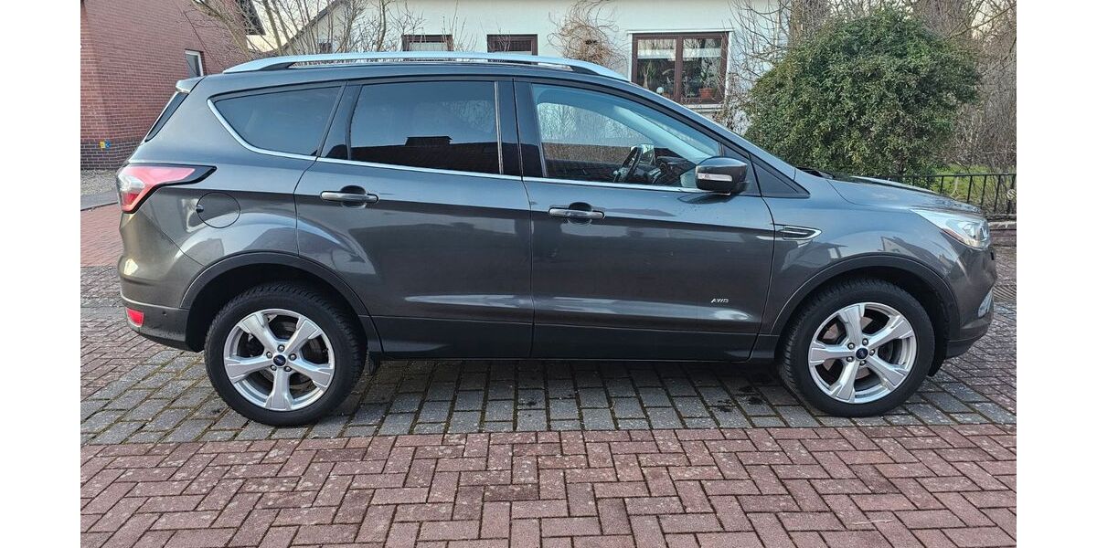 Ford Kuga 111.000 km 16.500 &euro; Stadthagen 31655