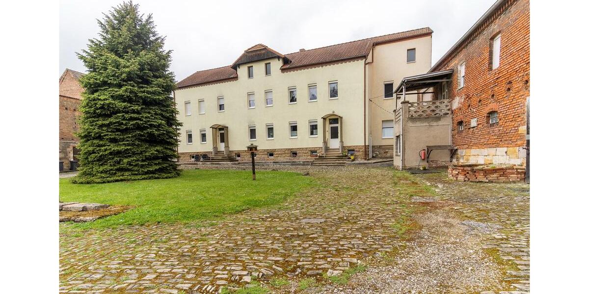 Mehrfamilienhaus, Wohnhaus Hohenmölsen - 10 Zimmer, 282 m&sup2;, 319.000&euro; | Angebot:26989304