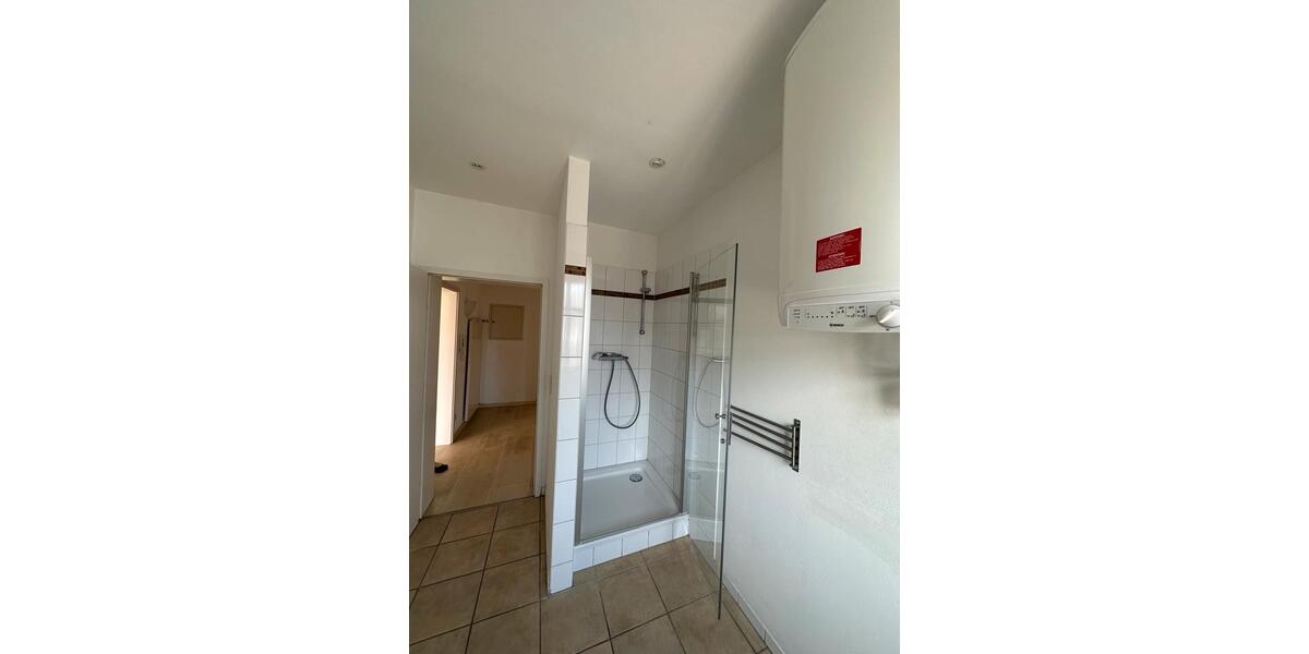 Etagenwohnung Neuhaus am Rennweg - 3 Zimmer, 116 m&sup2;, 875&euro; | Angebot:24641557