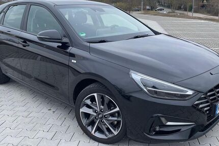 Hyundai i30 47.500 km 14.300 &euro; Nussloch 69226