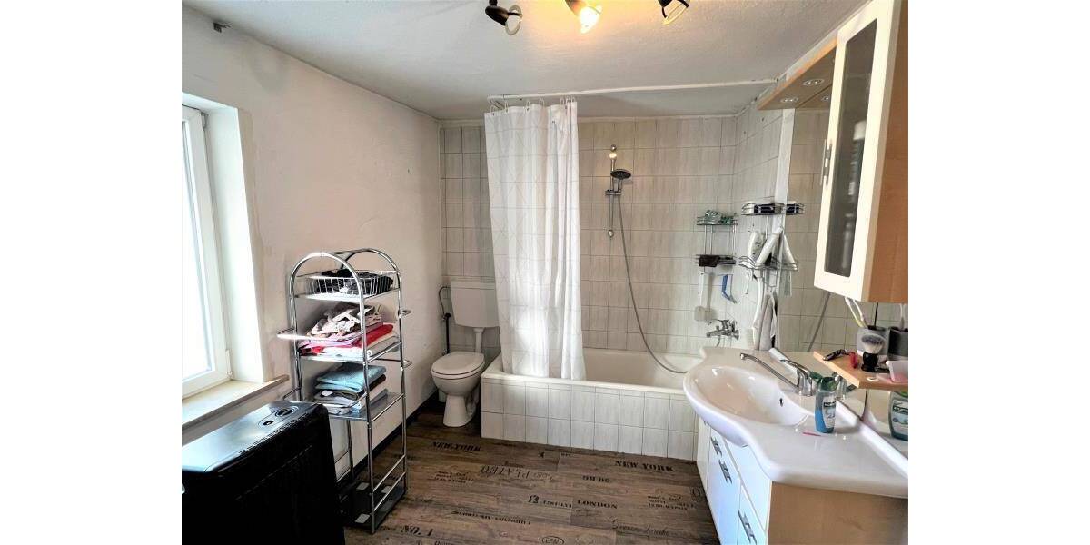 Mehrfamilienhaus, Wohnhaus Grosselfingen - 4 Zimmer, 80 m&sup2;, 198.000&euro; | Angebot:26570273