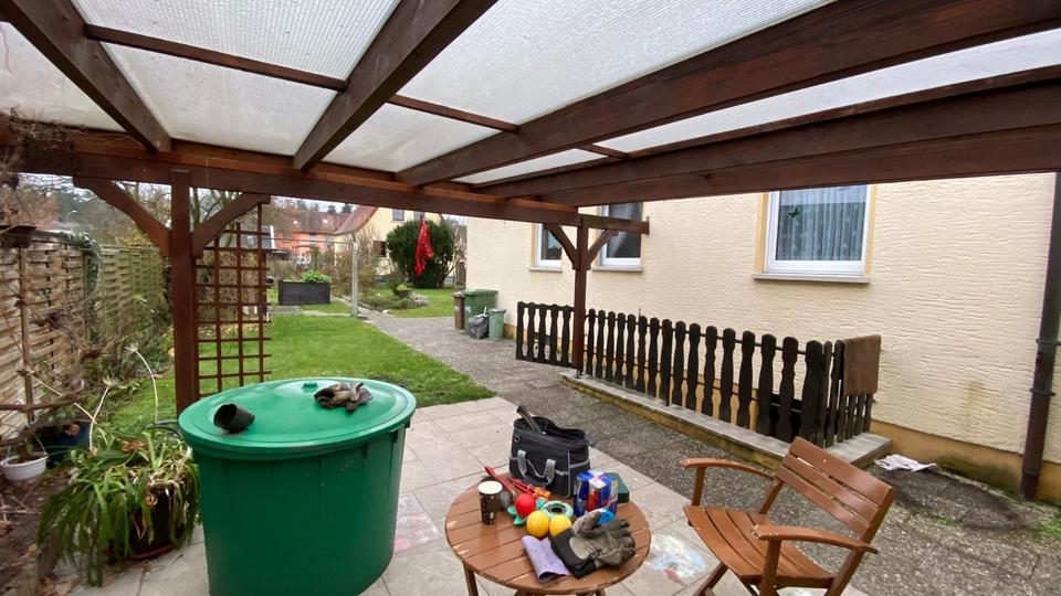 Einfamilienhaus mit Garten + Garage 575m^2 ZU VERMIETEN! 5 zimmer