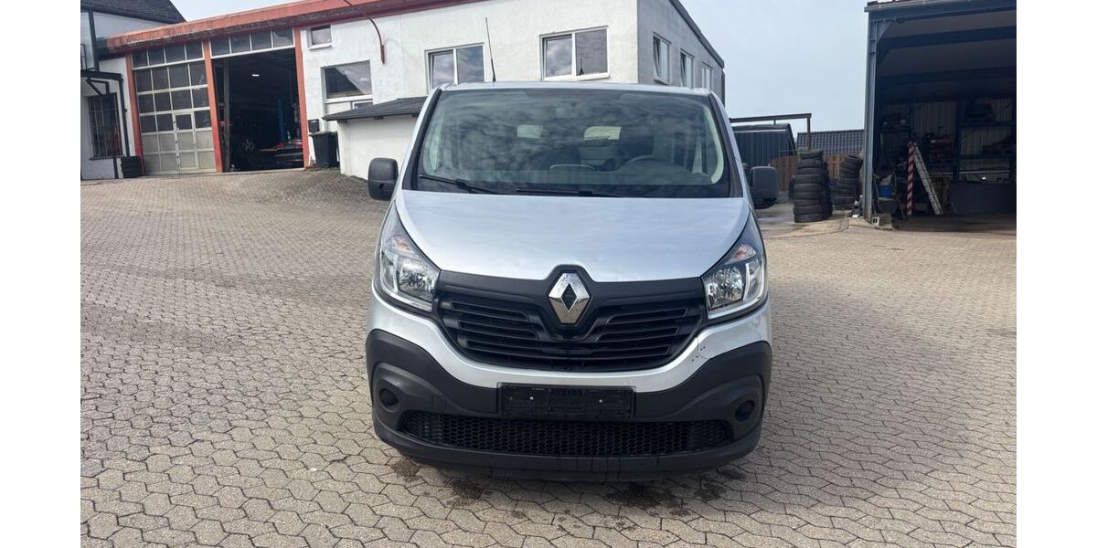 Renault Trafic 199.714 km 5.850 &euro; Müllenbach 53520