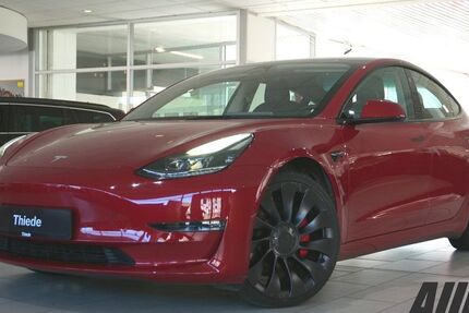 Tesla Model 3 51.350 km 31.220 &euro; Schöningen 38364