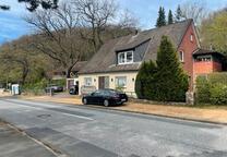 Großes Haus f. Gewerbl. Nutzung in Eschburg bei Hamburg- MIETE
