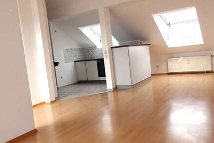 Wohnung Vöhringen - 2.5 Zimmer, 51 m&sup2;, 155.000&euro; | Angebot:25287177