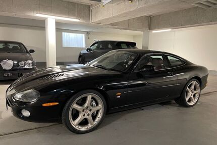 Jaguar XKR