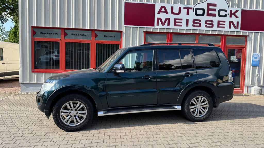 Mitsubishi Pajero 212.000 km 13.900 &euro; Meissen 01662