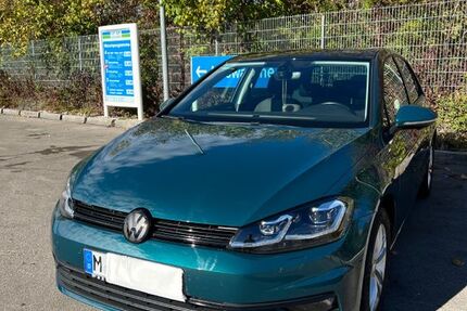 VW Golf 98.000 km 16.200 € Haar 85540