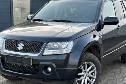 Suzuki Grand Vitara 234.000 km 1.999 &euro; Surwold 26903