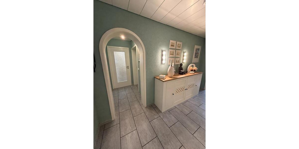 Etagenwohnung Singen (Hohentwiel) - 3.5 Zimmer, 88 m&sup2;, 285.000&euro; | Angebot:26257418