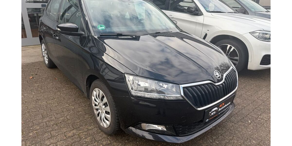 Skoda Fabia 51.240 km 9.990 &euro; Eggebek 24852