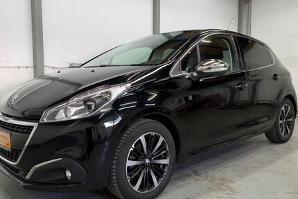Peugeot 208 41.000 km 11.999 &euro; Geretsried bei München 82538