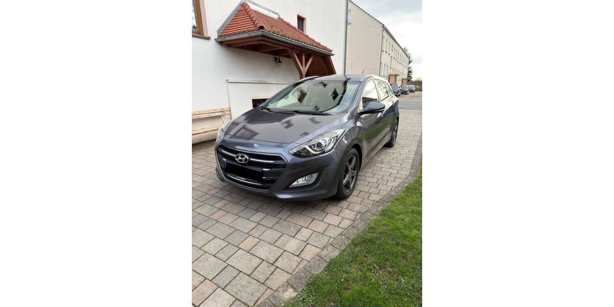 Hyundai i30 115.000 km 9.100 &euro; Oppurg 07381