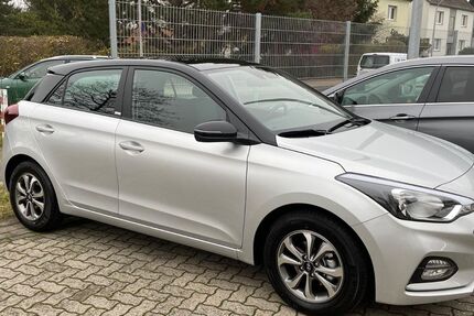 Hyundai i20 31.000 km 11.700 &euro; Braunschweig 38126