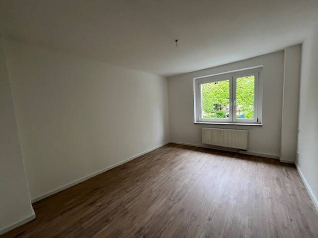 Etagenwohnung Zwickau Marienthal - 2 Zimmer, 42 m&sup2;, 260&euro; | Angebot:26700101