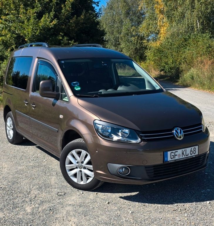 VW Caddy 96.000 km 11.900 € Wolfsburg 38448