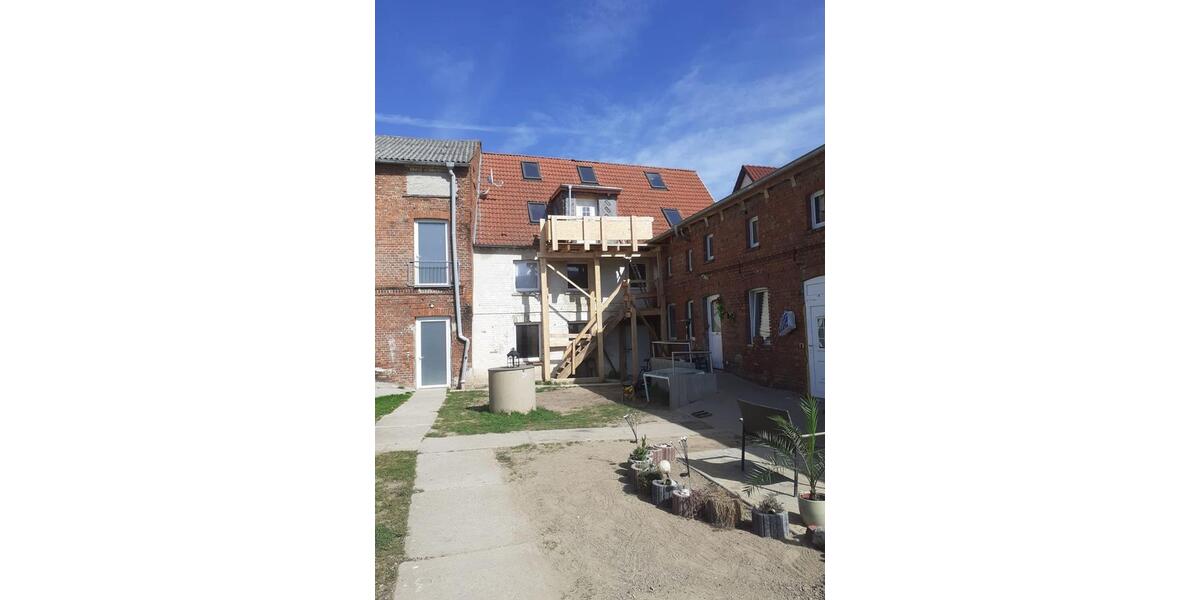 Dachgeschoßwohnung Altentreptow - 2 Zimmer, 90 m&sup2;, 820&euro; | Angebot:26365413