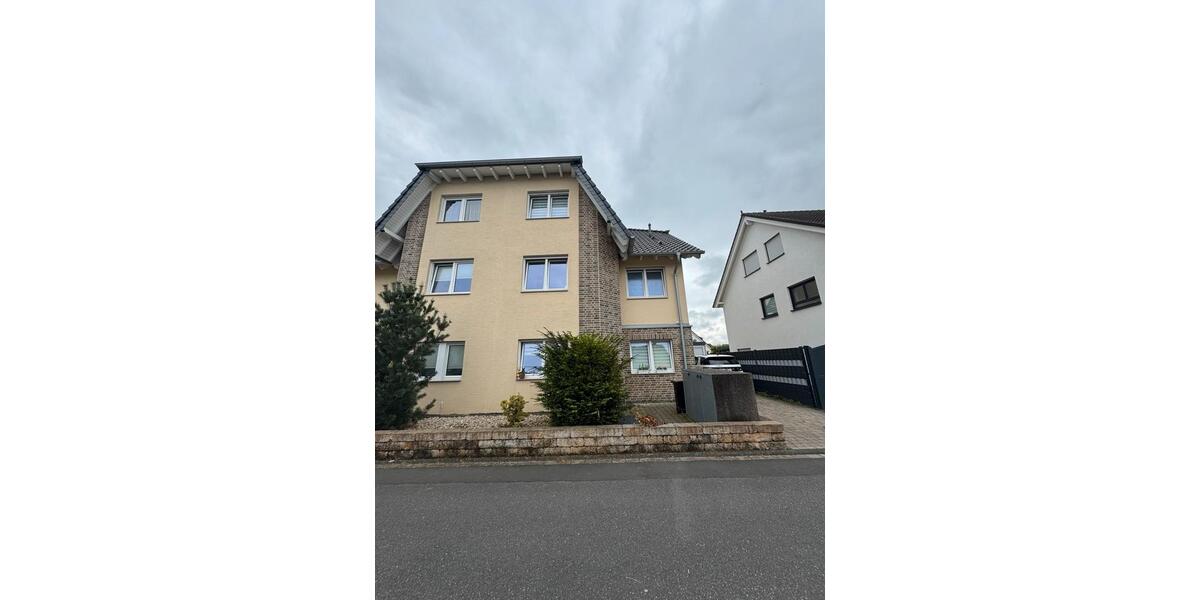 Doppelhaushälfte Weilerswist - 7 Zimmer, 196 m&sup2;, 2.100&euro; | Angebot:26481039