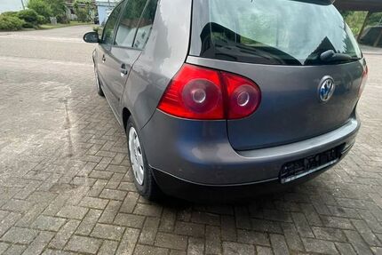 VW Golf 268.000 km 3.000 &euro; Pirmasens 66953