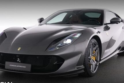 Ferrari 812