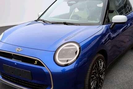 Mini Cooper SE 1.433 km 36.013 &euro; München 80788