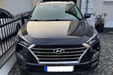 Hyundai TUCSON 43.267 km 17.400 &euro; Frankfurt 65931