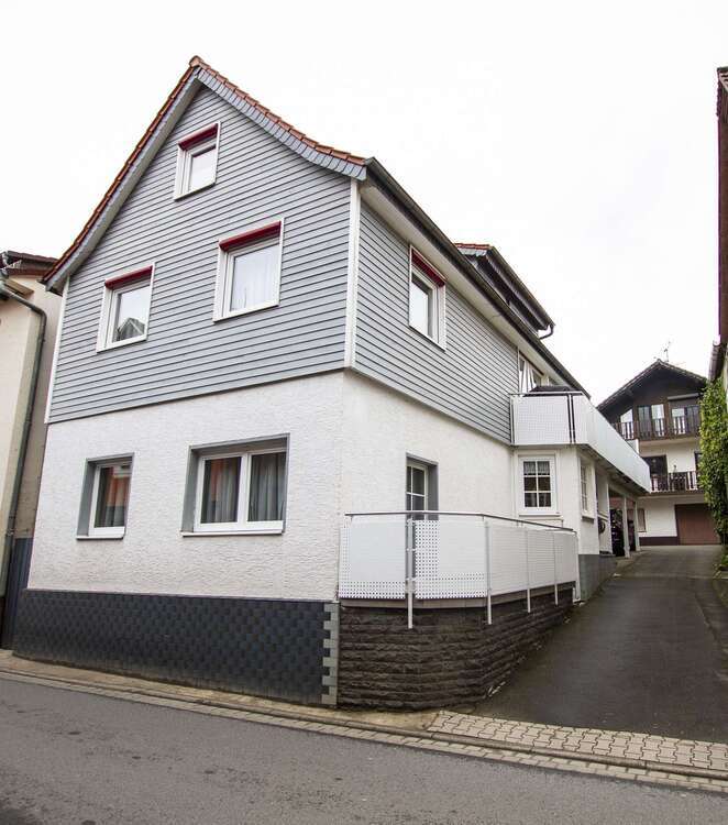 Haus zum Kaufen in Kirchbrombach 280.000 € 217 m²