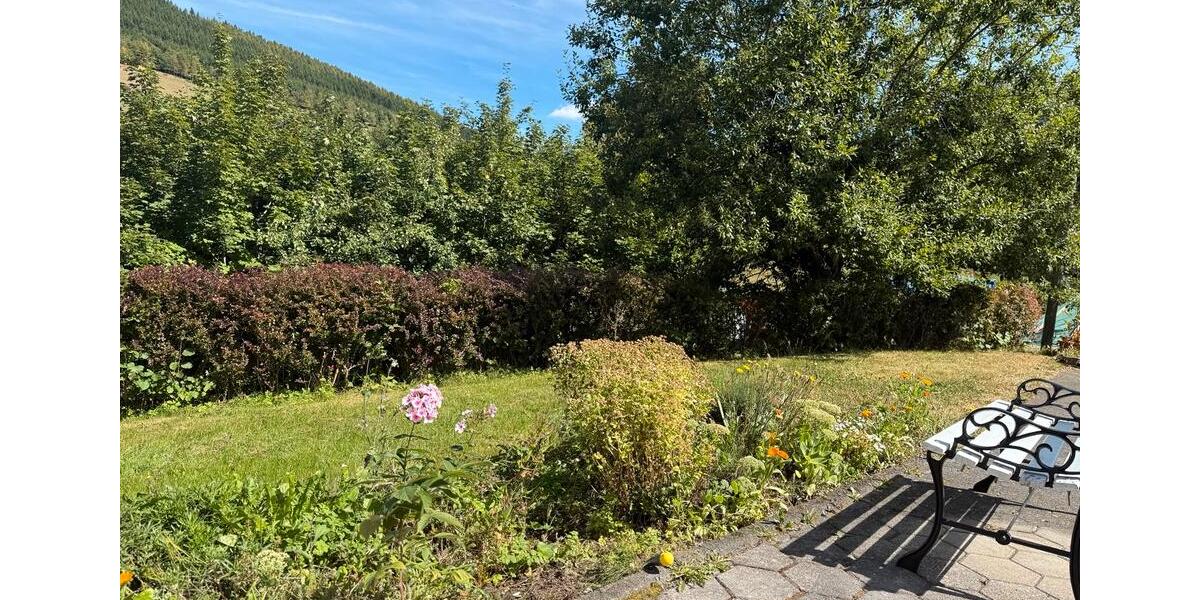 Doppelhaushälfte Bad Berleburg - 5 Zimmer, 106 m&sup2;, 175.000&euro; | Angebot:25558949