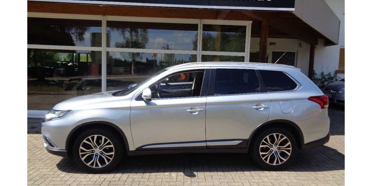 Mitsubishi Outlander 140.735 km 15.900 &euro; Bernau 79872