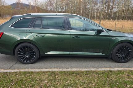 Skoda Superb 107.000 km 22.999 &euro; Altenberg 01773