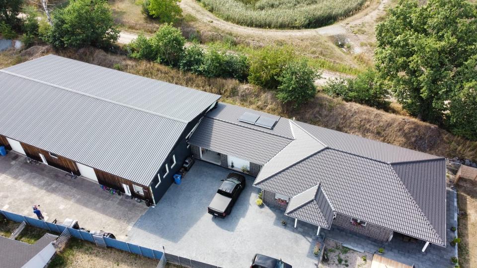 Industriehalle mit Bungalow in Isenbüttel zimmer