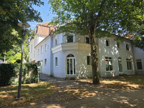 Café, Spielecke, Bistro, Restaurant sowie Läden mit Ambiente in 97688 Bad Kissingen (ID 2917)