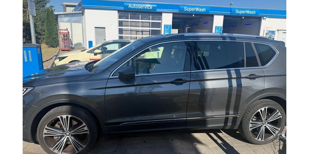Seat Tarraco 69.000 km 27.500 &euro; München 81673