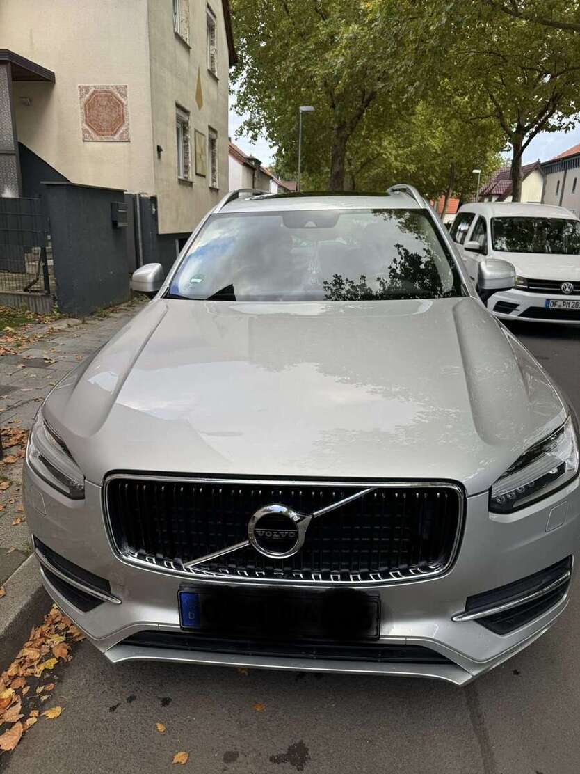 Volvo XC90 180.000 km 28.500 € Offenbach am Mai 63071