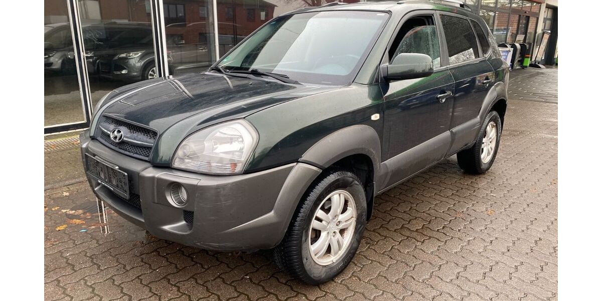 Hyundai TUCSON 160.000 km 3.790 &euro; Beckdorf 21643