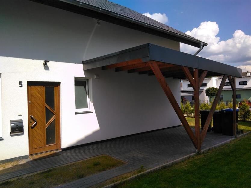 Wohnhaus 180qm 5 Zimmer mit Garage und Carport zimmer