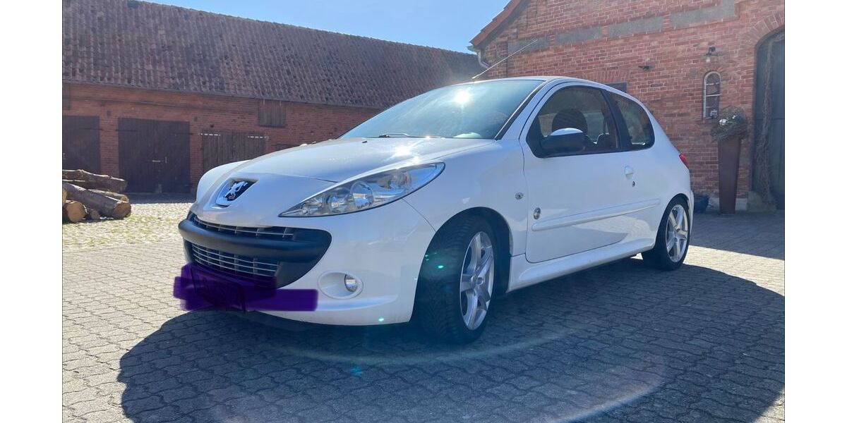 Peugeot 206 112.000 km 3.400 &euro; Rullstorf 22379