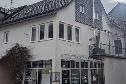 Haus Baden-Württemberg - Külsheim Külsheim - 6 Zimmer, 200 m&sup2;, 1.400&euro; | Angebot:25362300